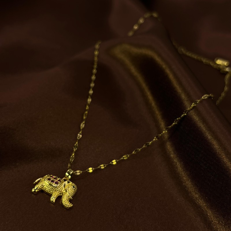 collier elephant
